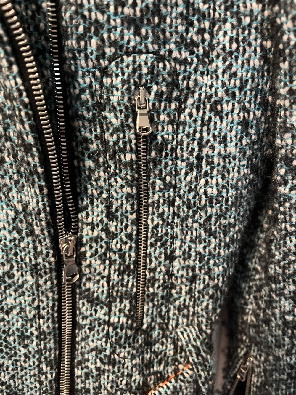 Carven Two-Tone Tweed Jacket in Blue Green and Orange 🍊 - Picture 4 of 7